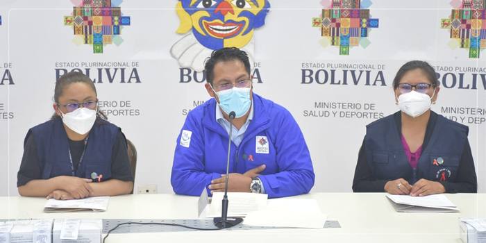 Rueda de prensa del Ministerio de Salud y Deportes